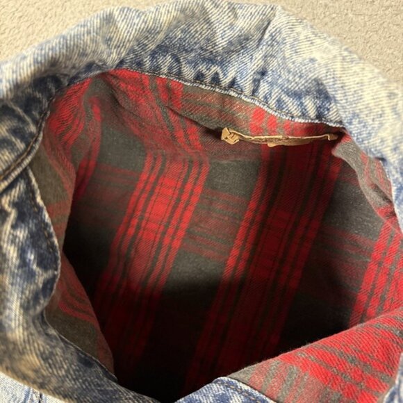 VTG 90s Levis Sz M Acid Wash Plaid Lined Denim Trucker Jean Jacket 70417-9319 - Picture 3 of 7